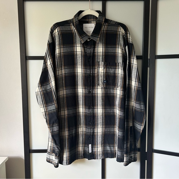 [XL] Hollister NWT Men's Classic Black and White Plaid Flannel Shirt Relaxed Fit - Picture 2 of 12